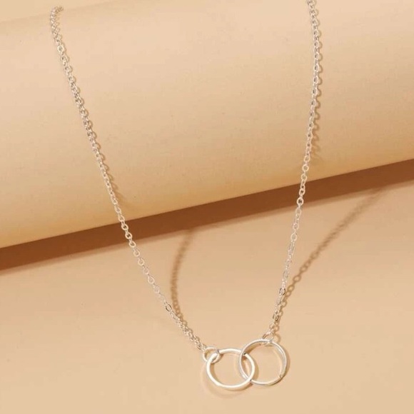 💥3/$28 New Minimalist Interlocked Infinity Circle Pendant Necklace Dainty - Picture 5 of 14